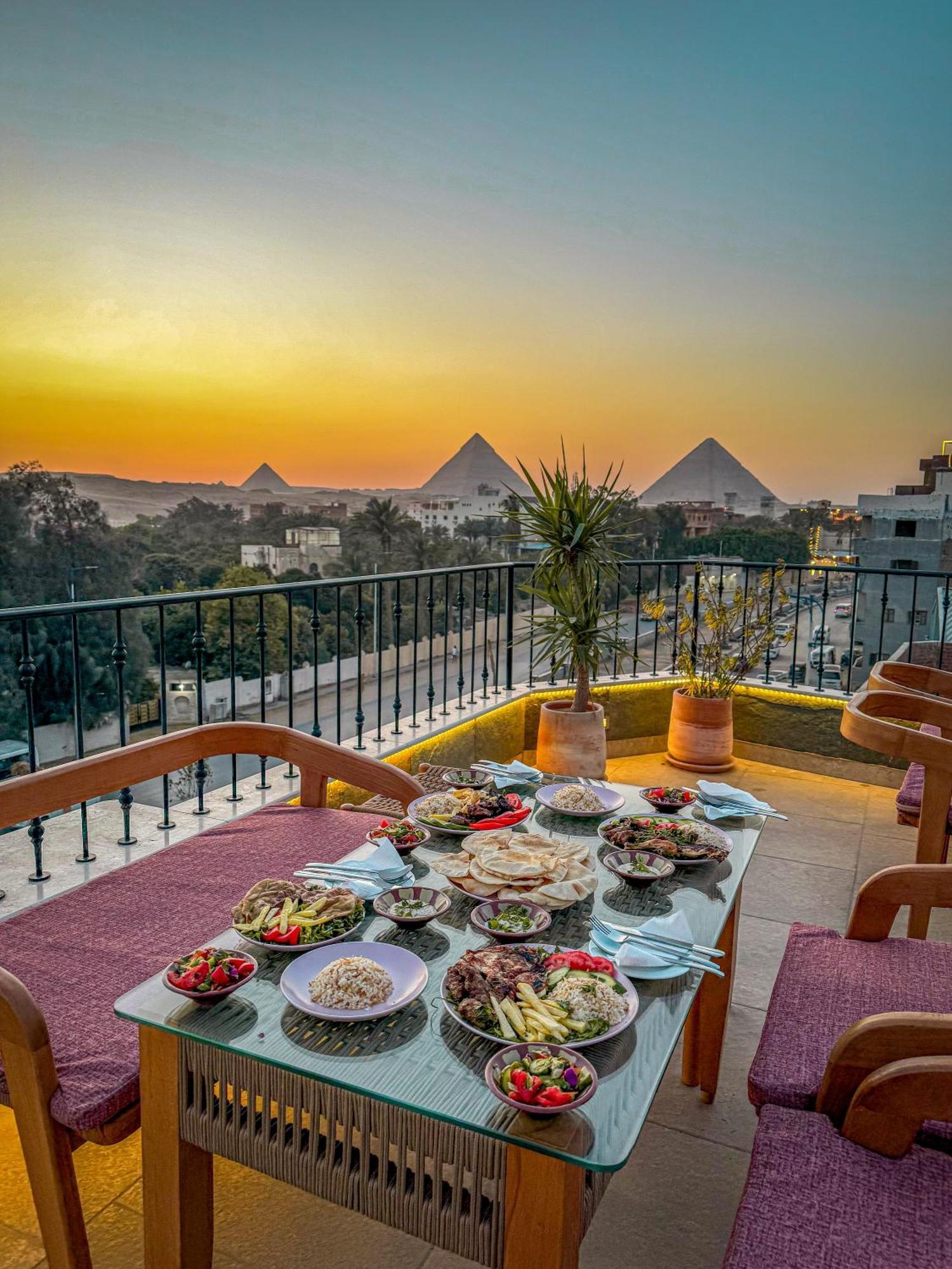 Almas Pyramids Hotel Kafret el-Gabal Eksteriør bilde