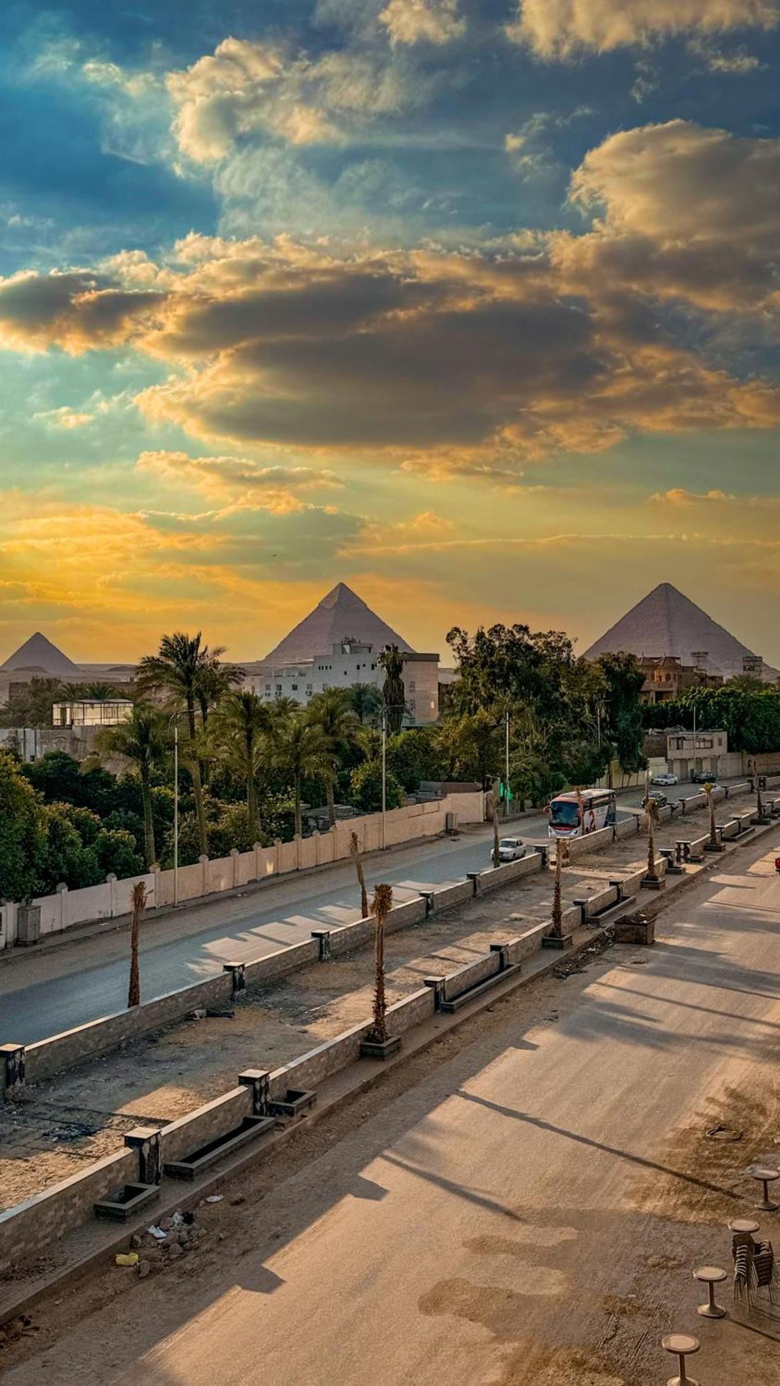 Almas Pyramids Hotel Kafret el-Gabal Eksteriør bilde