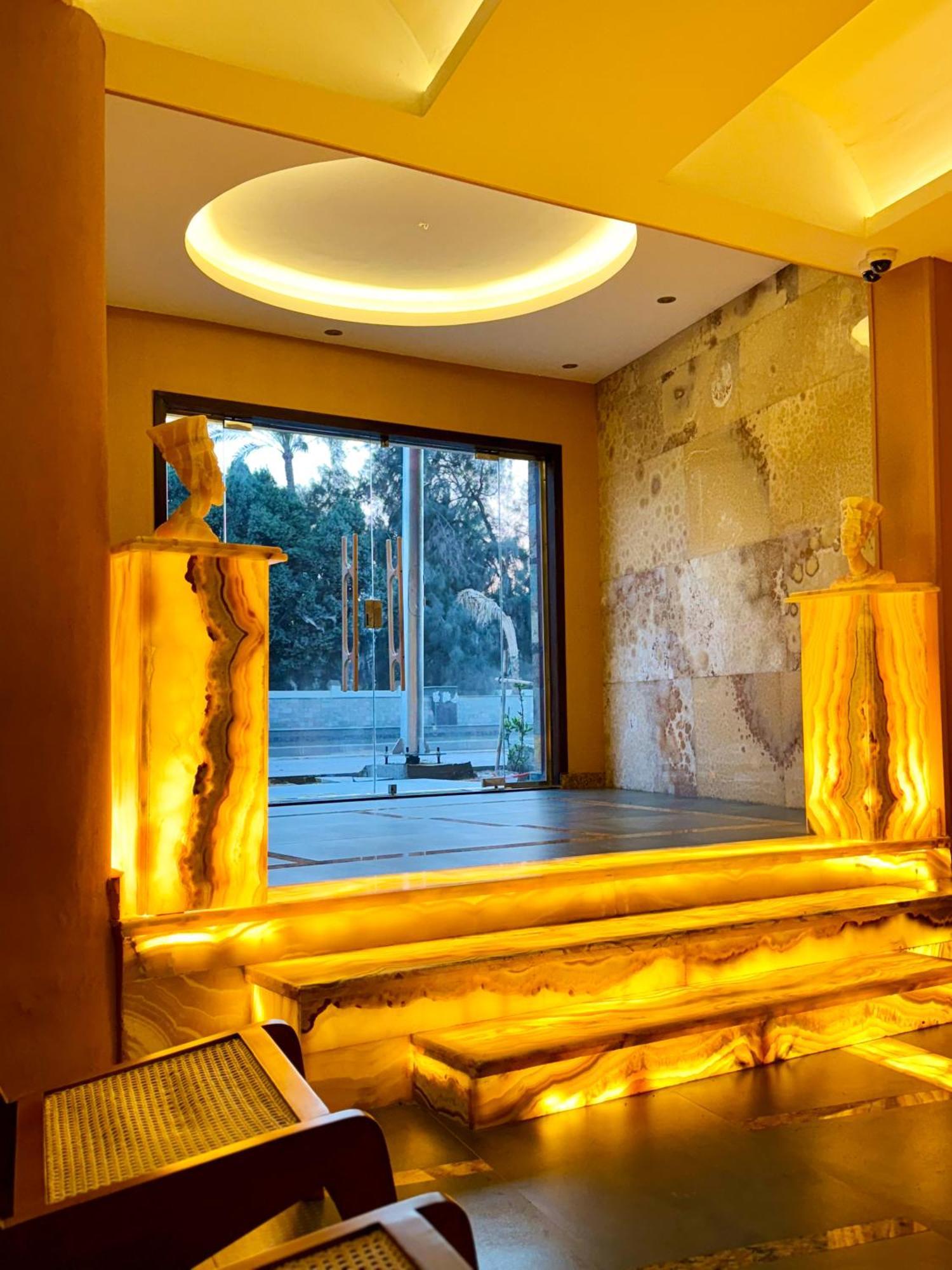 Almas Pyramids Hotel Kafret el-Gabal Eksteriør bilde