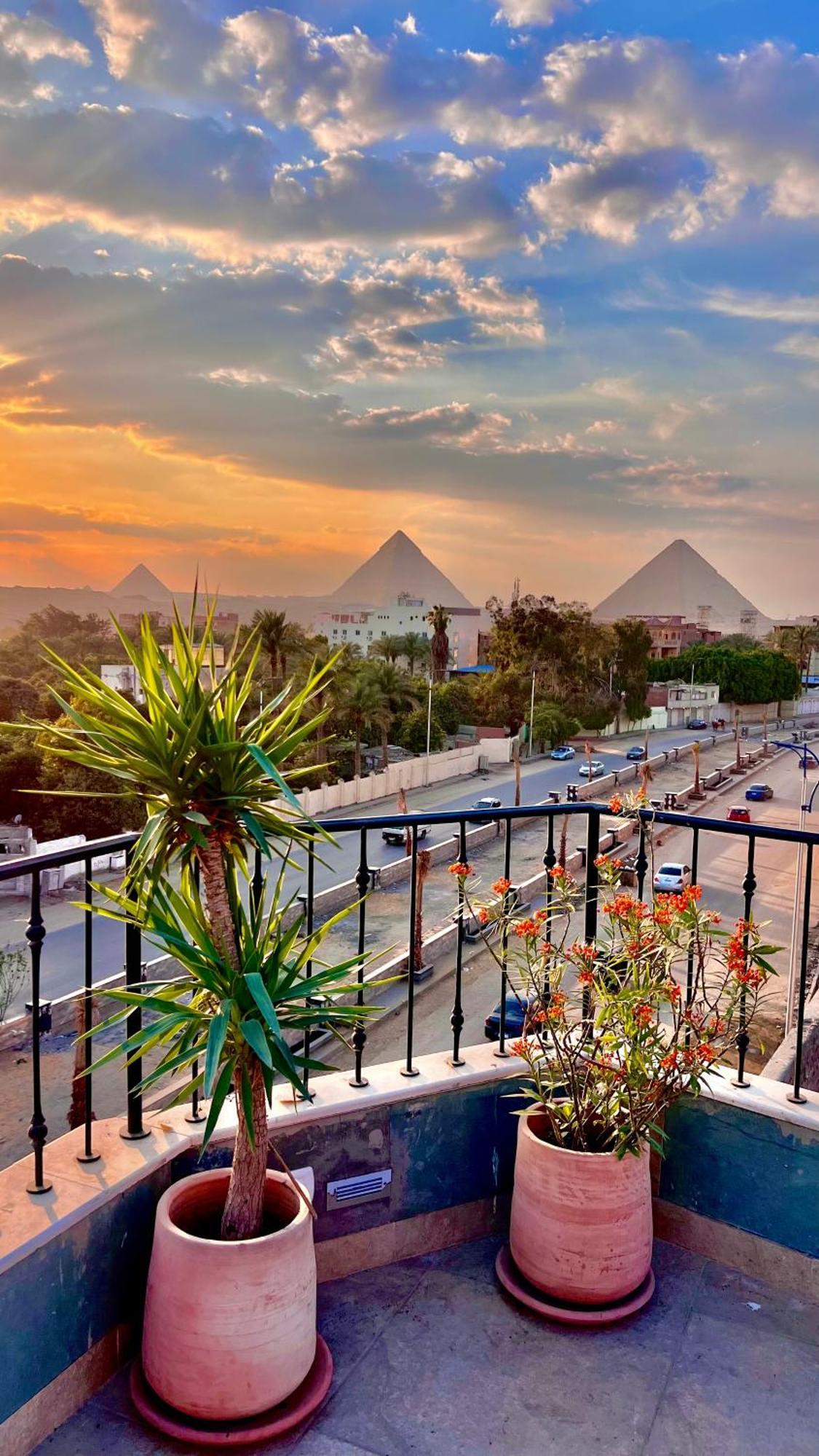 Almas Pyramids Hotel Kafret el-Gabal Eksteriør bilde