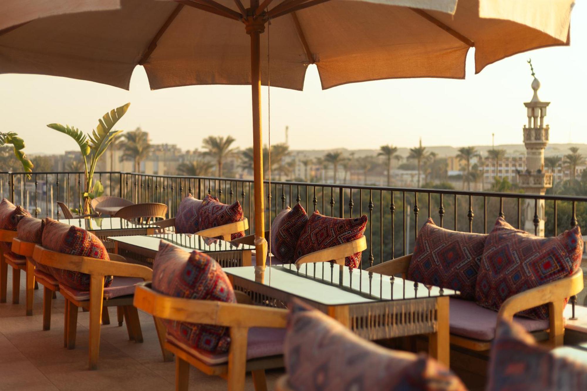 Almas Pyramids Hotel Kafret el-Gabal Eksteriør bilde